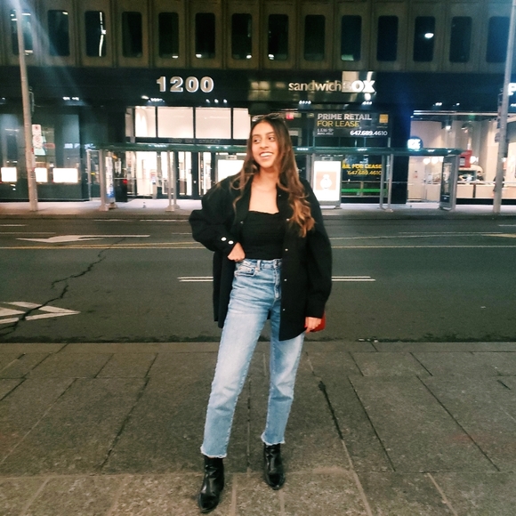 Meet your Posher, Chelsea - Picture 2 of 2